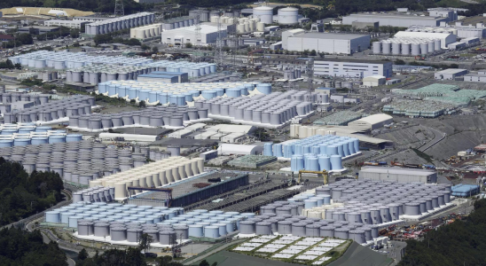 Aus dem zerstoerten Kernkraftwerk Fukushima trat radioaktives Wasser aus verletzt
