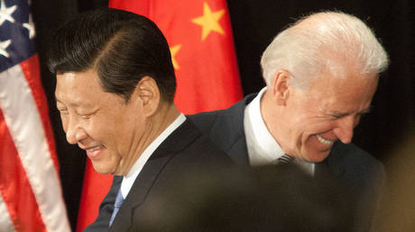 Biden nennt Xi Jinping „Chef Russlands – World
