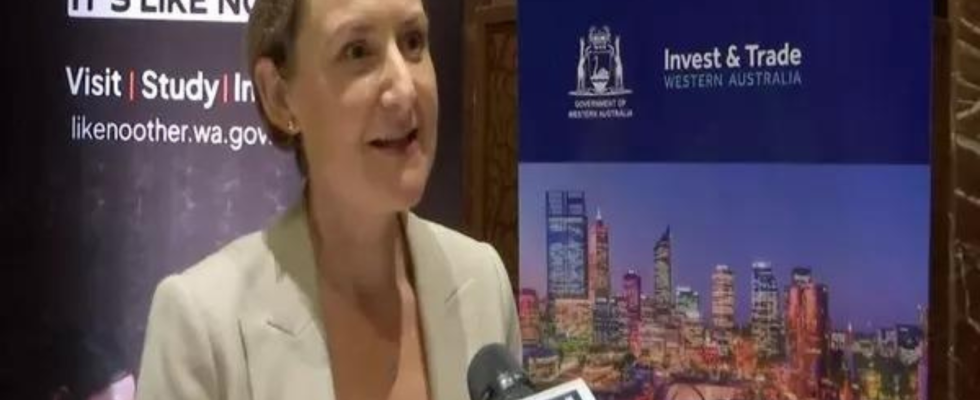 Der australische Gesundheitsminister besucht Indien um den Fachkraeftemangel im Gesundheitswesen