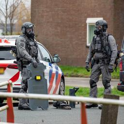 Drogenlabor in Rijsenhout gefunden drei Personen festgenommen Inlaendisch