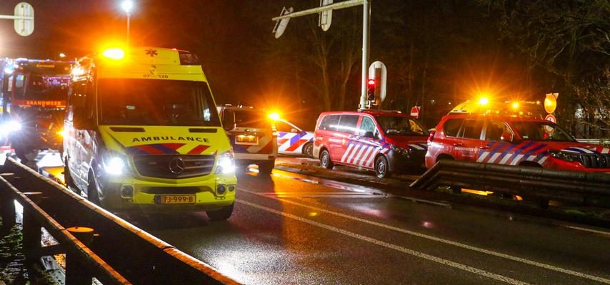 Eine Person starb bei Kollision mit zwei Autos in Barneveld