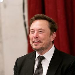 Elon Musk will SpaceX als Rache fuer blockierten Milliardenbonus verschieben