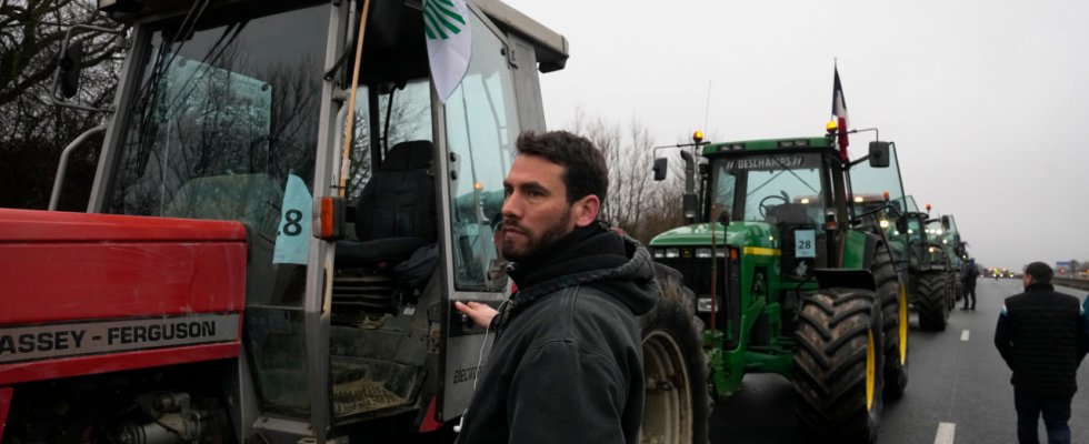 Franzoesische Landwirte heben Strassenblockaden rund um Paris auf – Unterstuetzungsplan