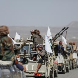 Houthis versprechen Vergeltung nach neuen US und britischen Angriffen im