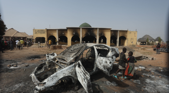 In Brand gesteckte Kirche und niedergebrannte Moschee zeugen vom Trauma