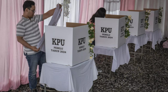 In Indonesiens riesiger eintaegiger Wahl sind die Wahllokale geschlossen