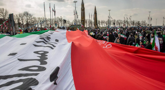 Iran feiert inmitten des Nahostkonflikts den 45 Jahrestag der Islamischen