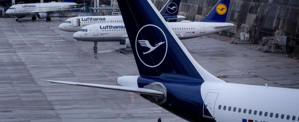Laut Gewerkschaft streikt das Bodenpersonal der deutschen Fluggesellschaft Lufthansa am