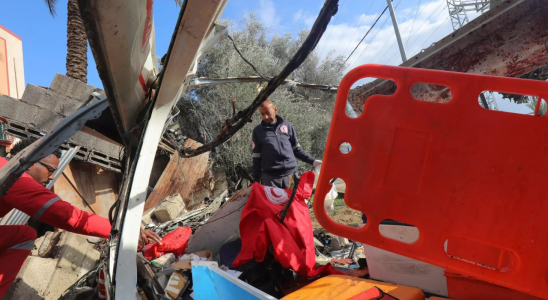 Leiche eines Maedchens aus Gaza Rettungswagenteam unter israelischem Feuer gefangen