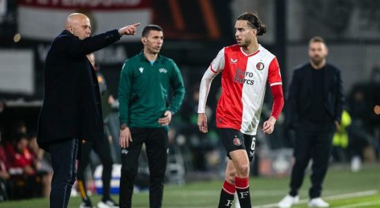 Live Europafussball Wellenreuther haelt Feyenoord gegen Roma am Laufen