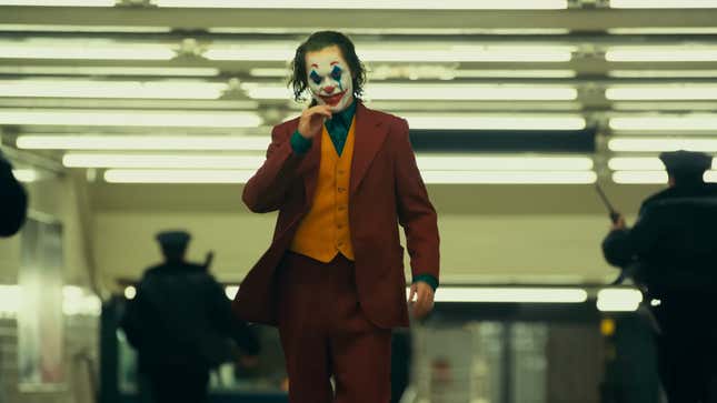 Mad Love liegt in den neuen Bildern von Joker Folie