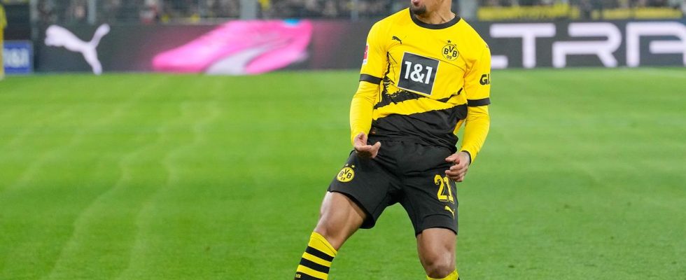 Malen schiesst PSV Gegner Dortmund mit zwei Toren zum Sieg