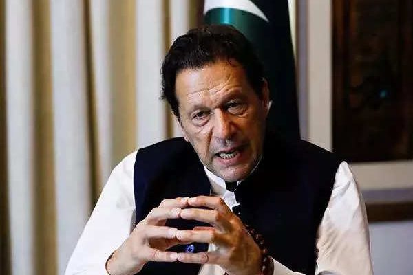 Pakistan Imran Khans PTI wird im Parlament in der Opposition