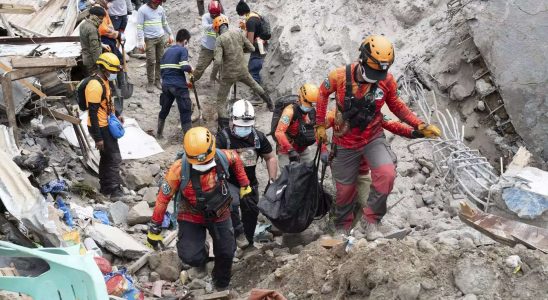 Philippinen Erdbeben stoppt Rettungsmassnahmen nach Erdrutsch