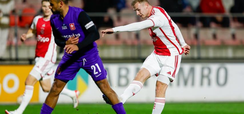Rijkhoff zeigt Klasse bei Jong Ajax mit zwei Toren gegen