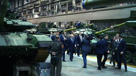Russland hat es „sehr gut gemacht seine Verteidigungsindustrie anzukurbeln –