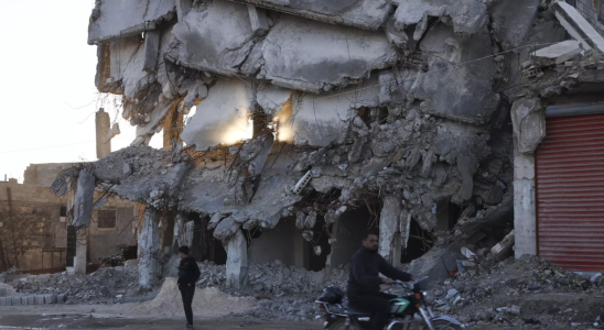 Schrumpfende internationale Hilfe und anhaltende Konflikte verschlimmern das Erdbeben Elend fuer