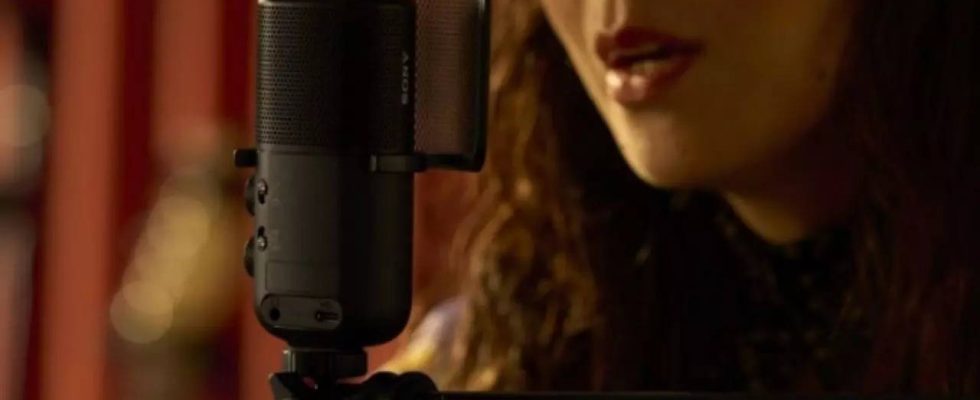Sony bringt in Indien das leichte tragbare drahtlose Mikrofon ECM S1