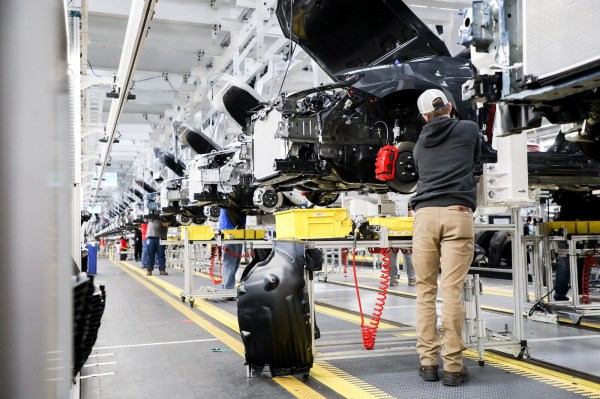 Toyota investiert 13 Milliarden US Dollar in das US Werk um einen