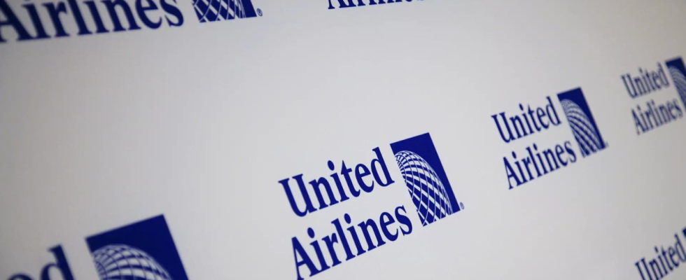 United Airlines Flug wegen Fluegelschaden nach Denver umgeleitet Weltnachrichten