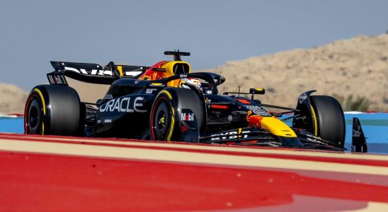 Unzufriedener Verstappen faehrt im ersten Freien Training zum Bahrain GP