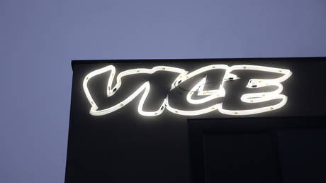 VICE schliesst Website und entlaesst „Hunderte Mitarbeiter – RT Entertainment