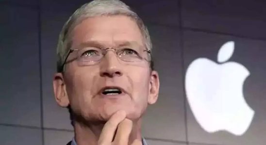 Was Apple Chef Tim Cook ueber die Einfuehrung von KI auf