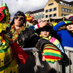 Wettervorhersage Im Sueden endet der Karneval sonnig im Norden