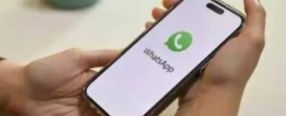 WhatsApp fuehrt Deaktivierungsreaktionen in Kanaelen ein Alle Details