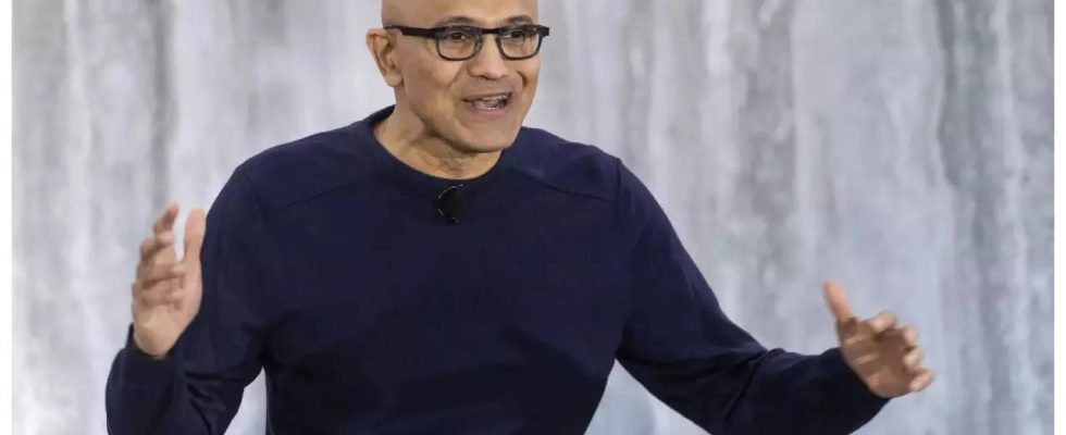 Wie Microsoft CEO Satya Nadella sich mit Google Gemini und anderen