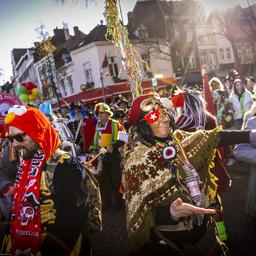 Zusaetzliche Massnahmen in Grossstaedten waehrend des Karnevals aufgrund einer Zunahme