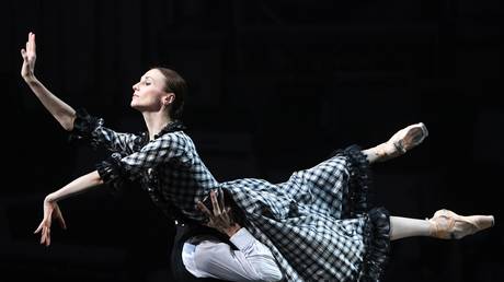 Auftritt einer russischen Ballerina in Seoul abgesagt – RT Entertainment