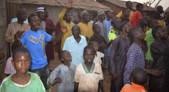 Bewaffnete Maenner entfuehren mehr als 200 Schueler aus nigerianischer Schule