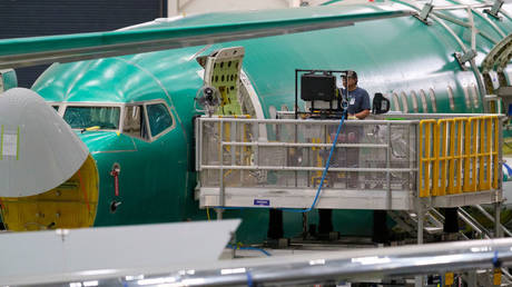 Boeing Sicherheitsaudit ergab dass Mechaniker Spuelmittel und Hotelschluesselkarte als provisorische Werkzeuge