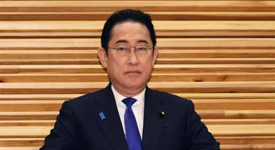 Der japanische Premierminister haelt am 11 April eine Rede vor