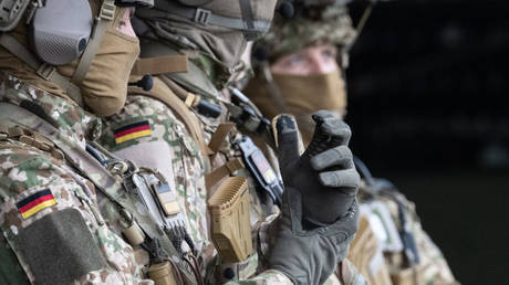 Deutschland hat Schwierigkeiten den Verteidigungshaushalt zu finanzieren – Bild —