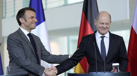 Deutschland schliesst sich der franzoesischen Koalition an um die Ukraine