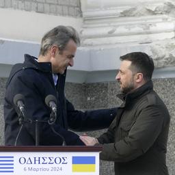 Die Ukraine meldet fuenf Tote bei russischem Angriff auf Odessa