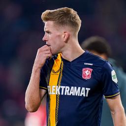 Feyenoord wird sich mit dem abloesefreien Twente Verteidiger Gijs Smal