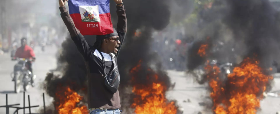 Haiti ruft den Ausnahmezustand aus waehrend die Gewalt eskaliert