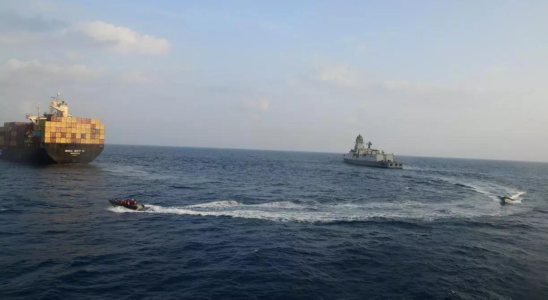 Houthi Angriff auf Schiff toetet 2 indische Marine beteiligt sich an