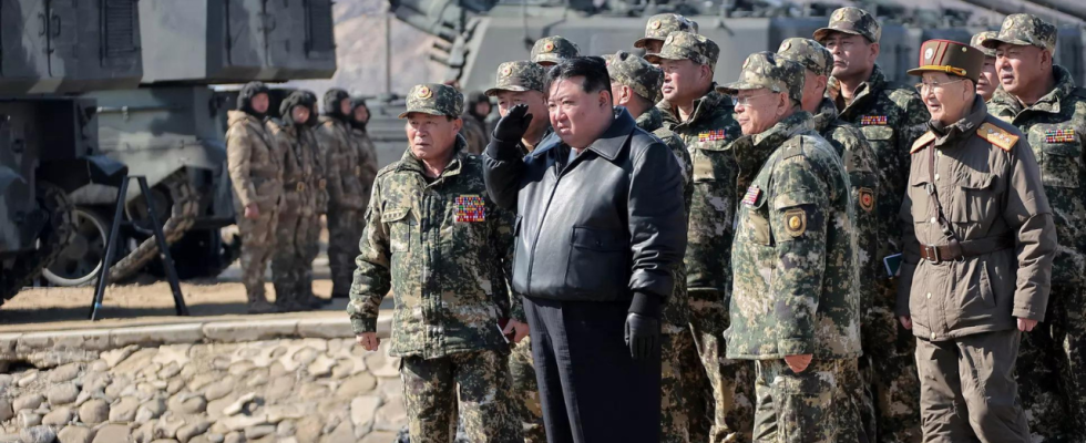 Nordkoreas Machthaber Kim leitet Artilleriefeueruebung in der Naehe von Seoul
