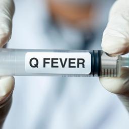 Ombudsmann fordert Regierung zum dritten Mal auf sich bei Q Fieber Patienten