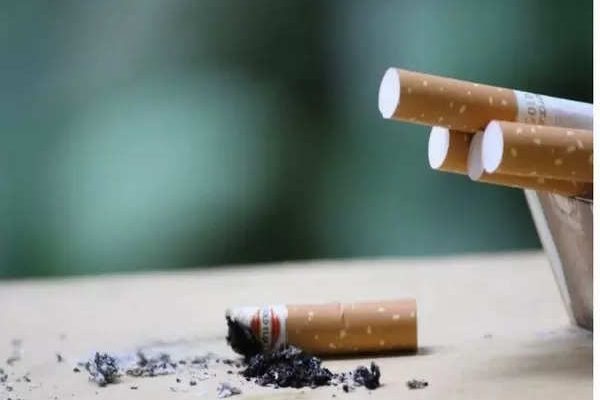 Pakistan Die Eindaemmung des illegalen Tabakhandels ist eine Schluesselbedingung fuer