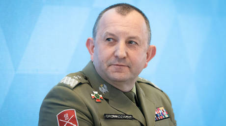 Polen ermittelt gegen General der Ukrainer ausgebildet hat – World