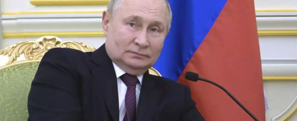 Putin fuehrt die Wahlen in Russland mit 88 der