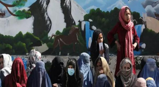 „Taliban gelobt Frauen wegen Ehebruchs oeffentlich zu steinigen