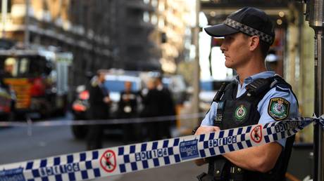 Australien fuehrt Razzia gegen „Extremismus Verdaechtige nach Messerstecherei in Kirche durch