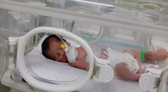 Baby wurde zur Welt gebracht nachdem Mutter bei israelischem Angriff