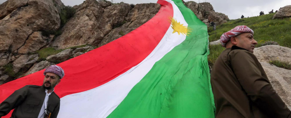 Der Irak verschaerft seinen Einfluss auf die autonome kurdische Region